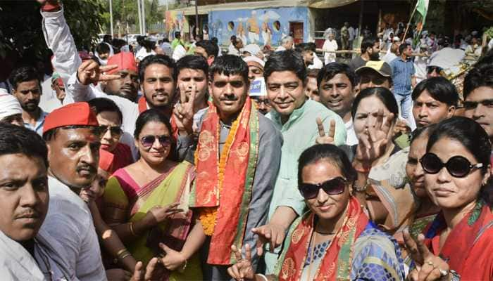 SP candidate Tej Bahadur Yadav&#039;s nomination for Varanasi Lok Sabha seat cancelled