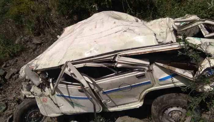 Five killed, 5 injured as jeep rolls down cliff in Himachal Pradesh&#039;s Mandi