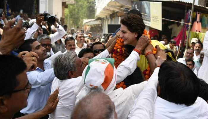 Mayawati, Akhilesh Yadav slam Congress, but Priyanka Gandhi Vadra attends SP's public meeting in Raebareli