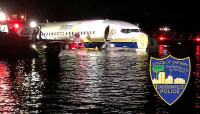 Boeing 737 with 143 on board skids into Florida river, 21 injured