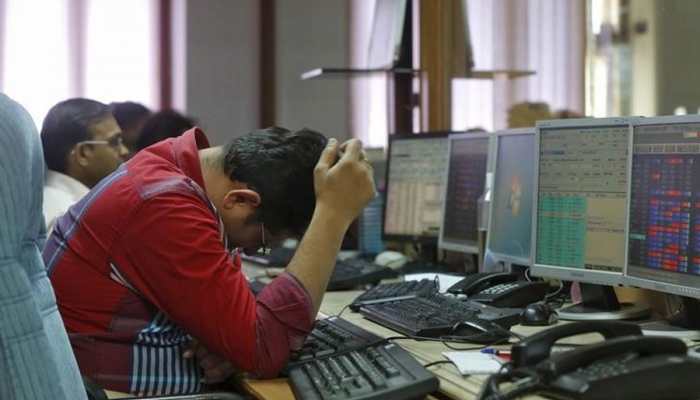 Sensex cracks over 400 pts amid bloodbath in Chinese equities