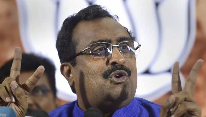 Shashi Tharoor&#039;s dictionary has love for Pakistan, abuses for BJP: Ram Madhav