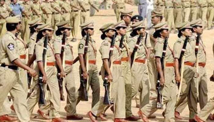 Chhattisgarh cops deploy first ever anti-Naxal women&#039;s commando unit