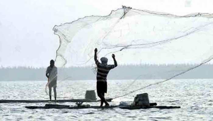 34 Indian fishermen arrested for straying into Pakistan waters