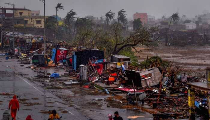 Kerala contributes Rs 10 crore towards relief work in Cyclone Fani-hit Odisha