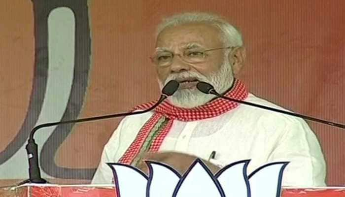 Congress and its &#039;mahamilavati&#039; friends have run the nation with &#039;hua to hua&#039; mentality: PM Modi