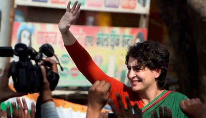 Priyanka Gandhi greeted with &#039;Modi Modi&#039; slogans at Indore roadshow — Here&#039;s how she reacted 
