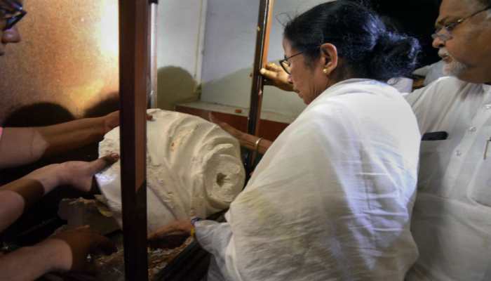 TMC calls Amit Shah a liar, shows video as 'proof' of BJP's vandalism in Kolkata