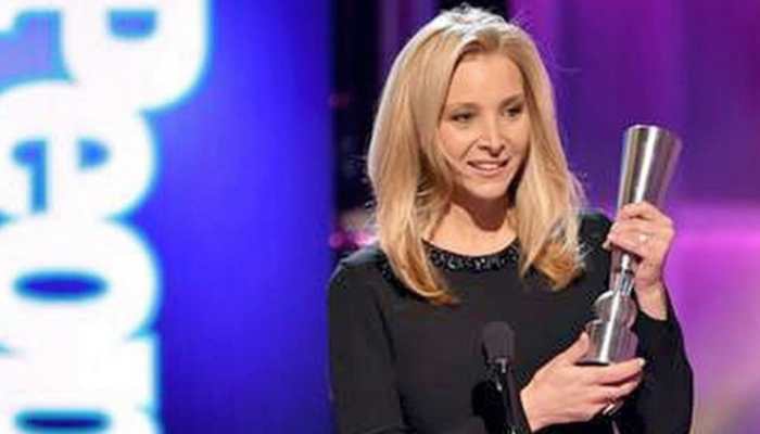 Lisa Kudrow avoids watching 'Friends' reruns