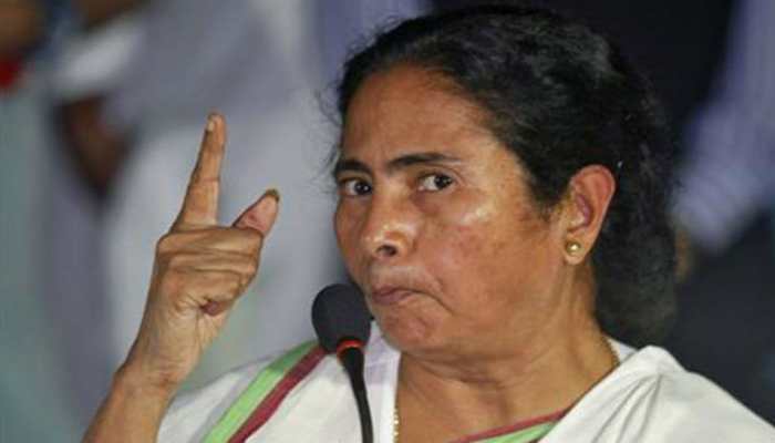 Lok Sabha election 2019: EC cuts campaigning time in Bengal after Kolkata violence, belligerent Mamata Banerjee spews venom