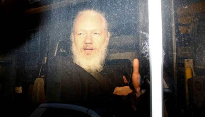 Swedish prosecutor requests Assange&#039;s detention over rape allegation