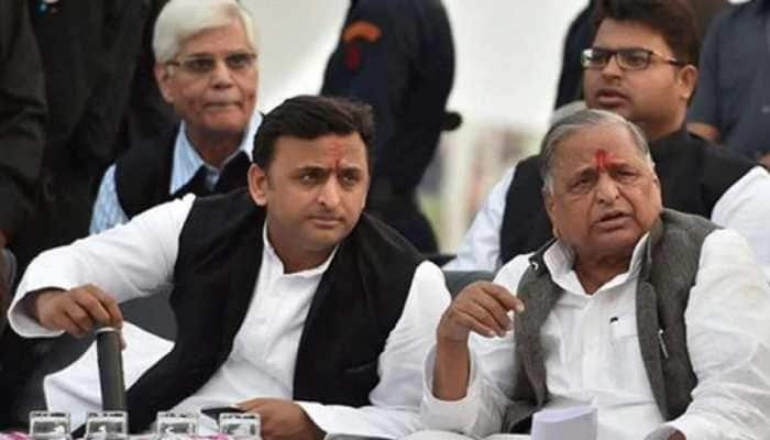 CBI gives clean chit to Mulayam Singh Yadav, Akhilesh Yadav in disproportionate assets case