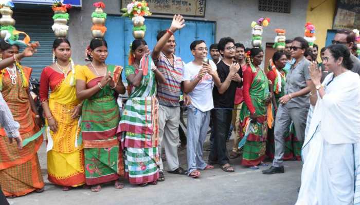 Lok Sabha election results 2019: BJP gives TMC the jitters in West Bengal, leads in 18 seats