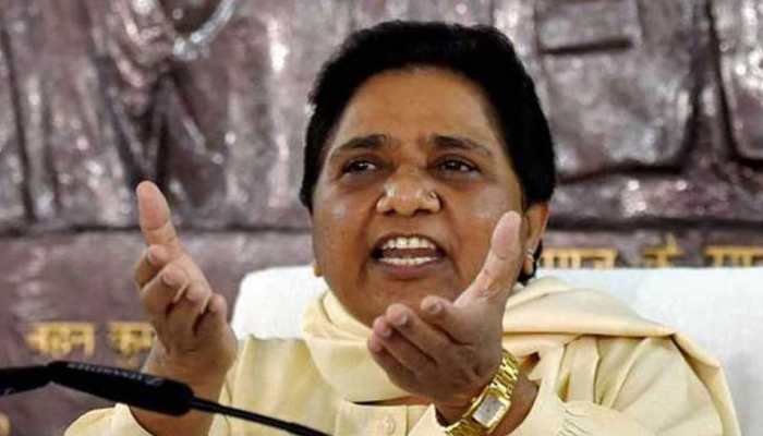 Mayawati terms LS poll results as &#039;unprecedented&#039;, questions EVMs again