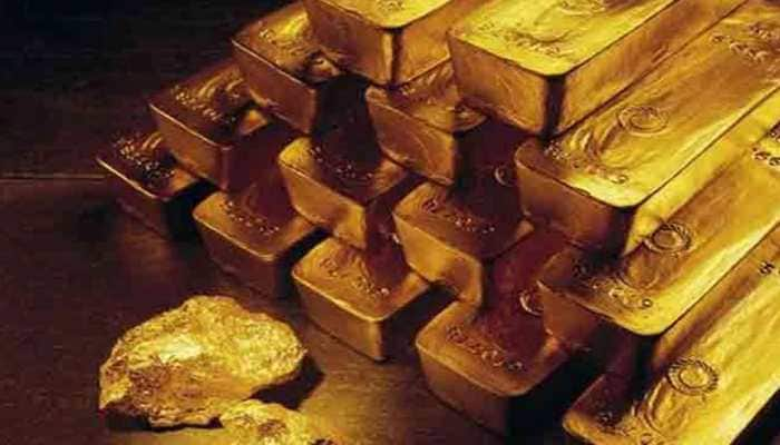 Man held for extorting gold after posing as custom officer in Delhi