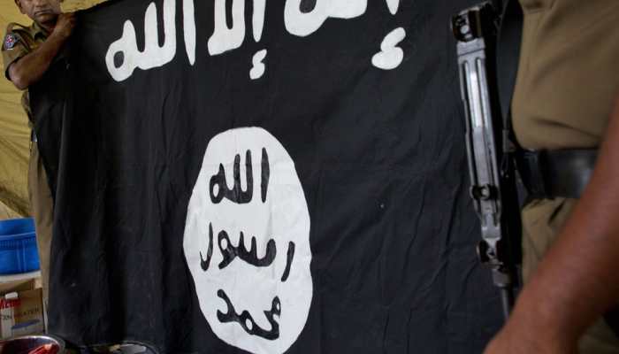 Sri Lanka Navy puts its vessels on alert after reports of ISIS terrorists setting off to India Sri Lanka Navy puts its vessels on alert after reports of ISIS terrorists setting off to India