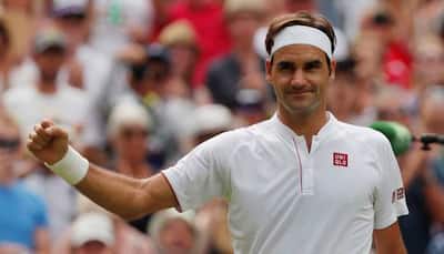 Roger Federer turns on the style on Roland Garros return