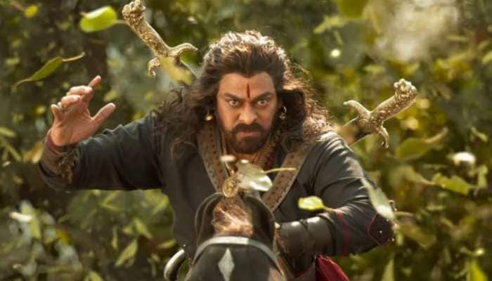 Is Farhan Akhtar interested in Chiranjeevi&#039;s &#039;Sye Raa Narasimha Reddy&#039;? Deets inside