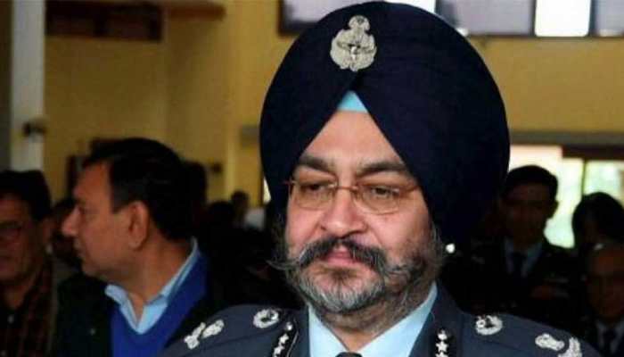 Air chief BS Dhanoa pays tribute to Operation Safed Sagar warriors