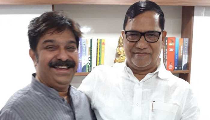 Maharashtra Congress leader Kripashankar Singh meets BJP's Prasad Lal, fuels speculation Maharashtra Congress leader Kripashankar Singh meets BJP's Prasad Lal, fuels speculation