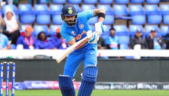 Injury scare for India as Virat Kohli hurts thumb in training Injury scare for India as Virat Kohli hurts thumb in training