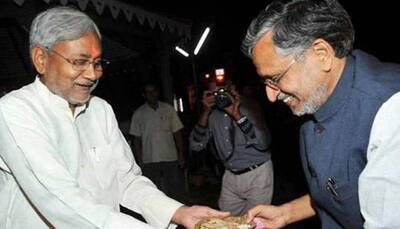 Nitish, Sushil attend Iftar hosted by Ram Vilas Paswan amid dispute reports between BJP, JDU