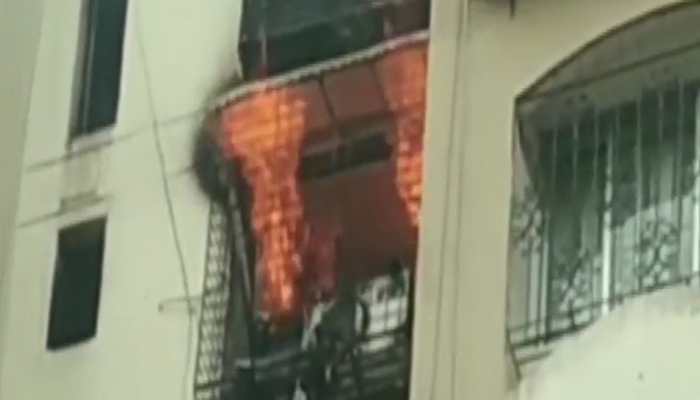 Fire breaks out broke in Mumbai&#039;s residential building, rescue operations on