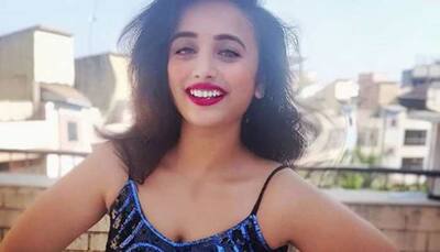 Rani Chatterjee's sizzling photoshoot in a plunging neckline top raises the temperature—See pics