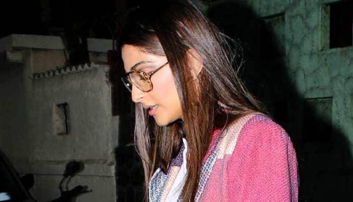 Sonam Kapoor Ahuja gives a colourful twist to her white ethnic outfit—Pics