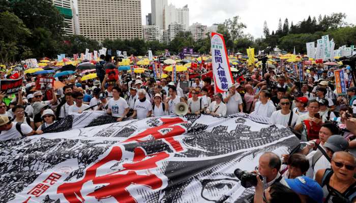 Tens of thousands gather in Hong Kong for rally against China extradition bill