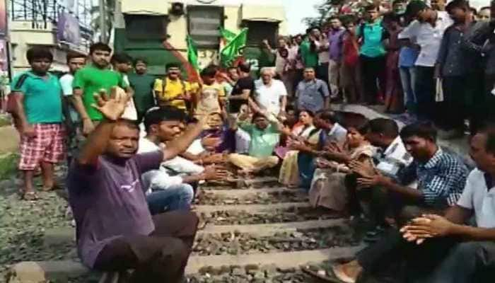 BJP observes 12-hour bandh in West Bengal&#039;s Basirhat against the killing of their workers 