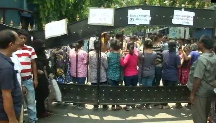 Kolkata: Relatives clash with doctors in govt hospital after patient dies