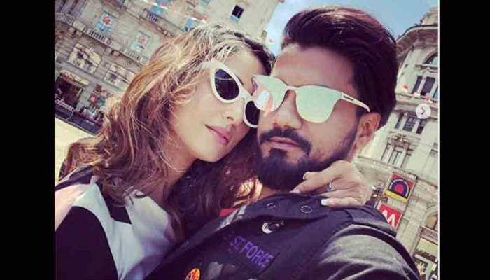 Hina Khan's beau Rocky shares loved-up pics from Milan trip — Check out