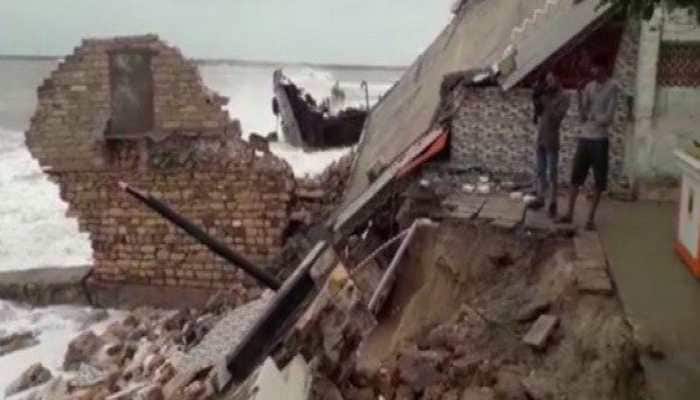 Cyclone Vayu: Portion of Porbandar&#039;s Bhuteshwar Mahadev temple collapses