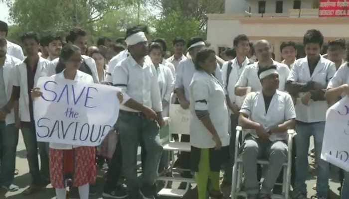 Appeal to Mamata Banerjee to not make this a prestige issue: Health Minister Dr Harsh Vardhan on doctors&#039; stir