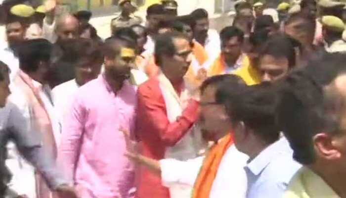 Uddhav Thackeray, 18 Shiv Sena MPs offer prayers at makeshift Ram temple in Ayodhya