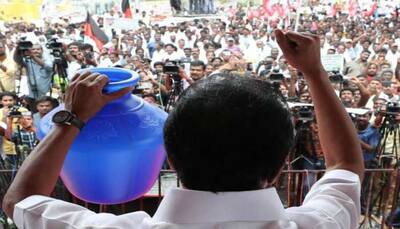 Stalin leads massive protest against water crisis in Tamil Nadu, trains guns on AIADMK