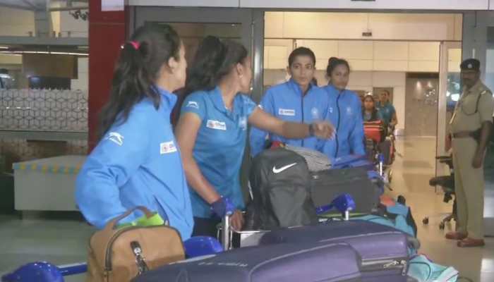 Chak De: Indian hockey team returns after winning FIH Women&#039;s Series Finals