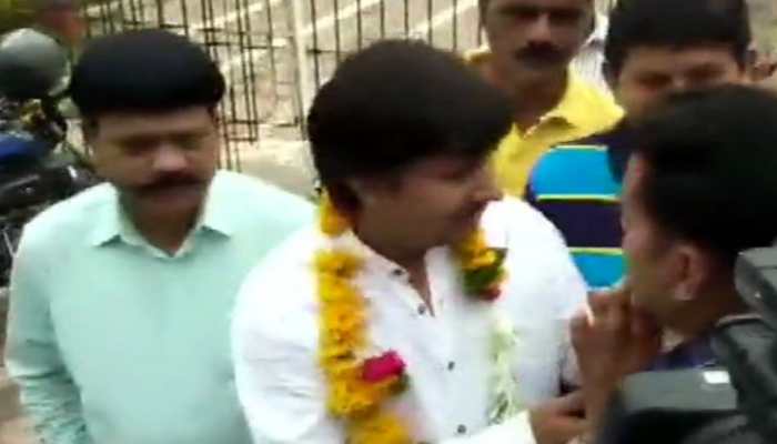 Hope won&#039;t do batting again: BJP MLA Akash Vijayvargiya, who thrashed official with bat, after bail