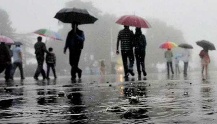 Conditions becoming favourable for advance of monsoon in Delhi during next 48 hours: IMD Conditions becoming favourable for advance of monsoon in Delhi during next 48 hours: IMD
