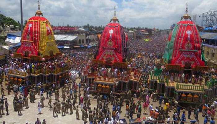 Odisha artist creates record for making smallest Lord Jagannath's chariot