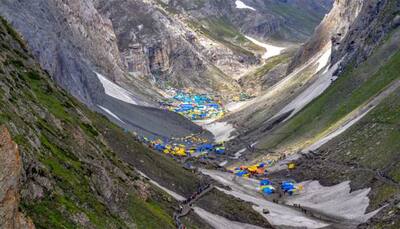 Pilgrims stopped in Jammu due to heavy rush for Amarnath yatra