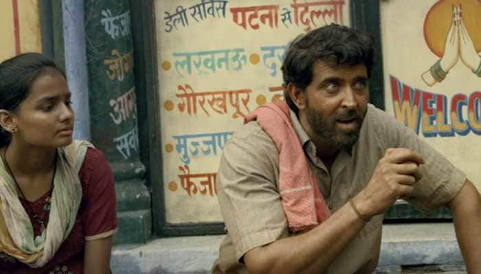 Hrithik Roshan solves all queries of &#039;Super 30&#039; students in &#039;Question Mark&#039; song—Watch