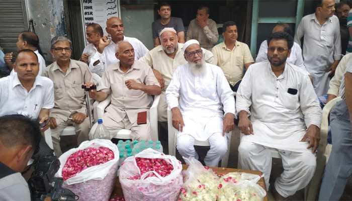 VHP to hold Shobha Yatra in Delhi's sensitive Hauz Qazi amid show of Hindu, Muslim unity