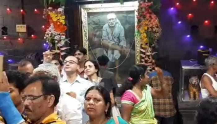 Shirdi Sai Baba &#039;gives darshan&#039; to devotees, his image appears on wall of Dwarkamai