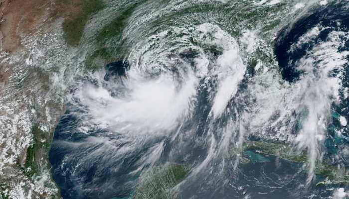 US: Hurricane Barry makes landfall in Louisiana, weakens to tropical storm
