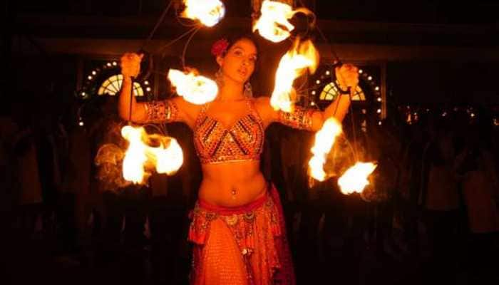 Nora Fatehi&#039;s &#039;O Saki Saki&#039; song is no Dilbar, but has some crazy belly dance moves—Watch