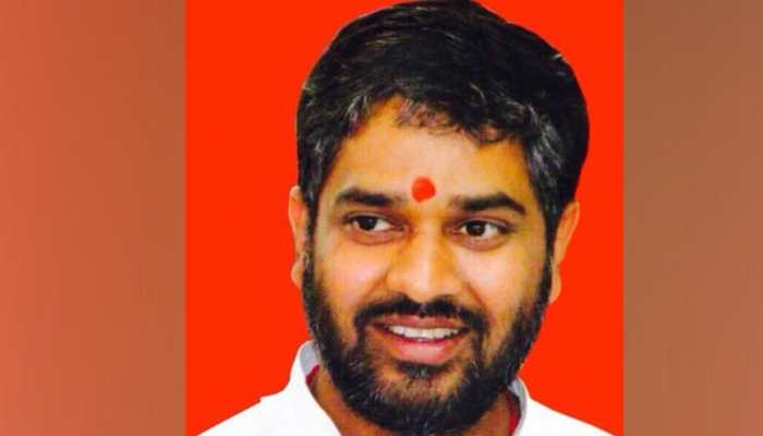 SP leader and former PM Chandrashekhar&#039;s son, Neeraj Shekhar, quits Rajya Sabha, may join BJP