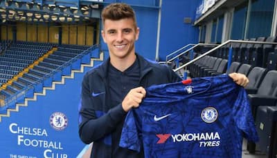 Mason Mount signs new five-year contract with Chelsea