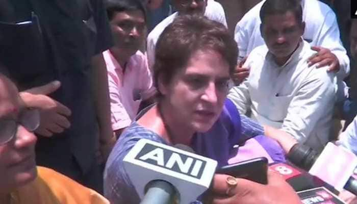 Priyanka Gandhi Vadra stopped on way to Sonbhadra, taken to guest house